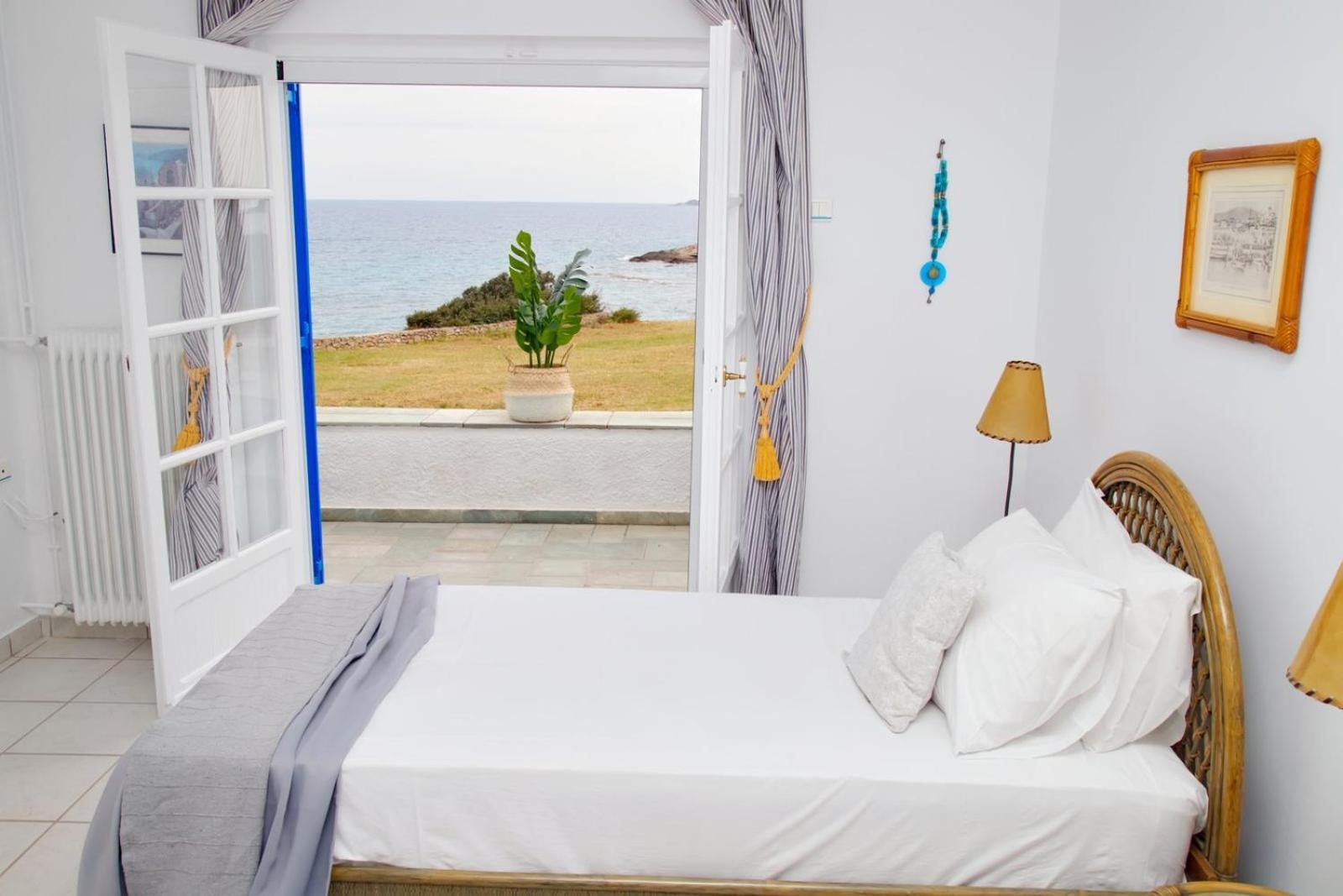 Aroura Homes 4Br Beachfront Villa Spétses Exterior foto